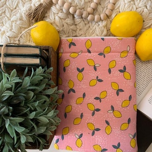 Book Sleeve - Large, Padded, Pink Lemons