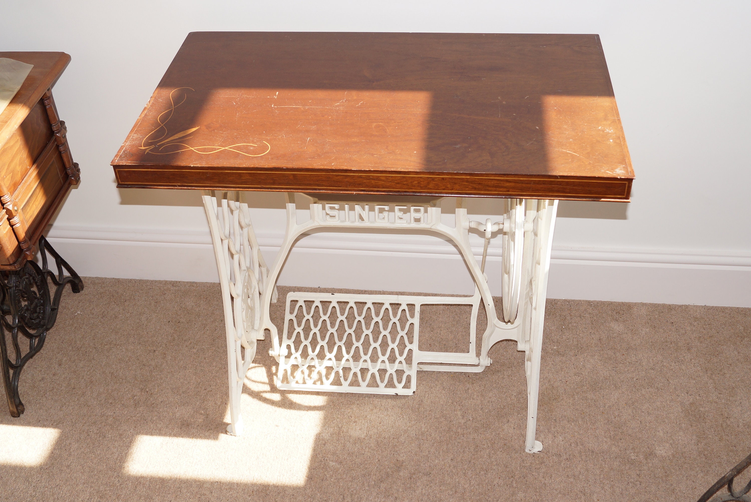 【sun flower】SINGER ビンテージ木製テーブル Vintage SINGER Sewing Machine Table & Sewing Machine | eBay