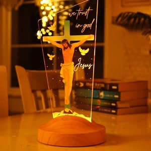 Cadeau voor religieuze vrienden| Christelijk lampcadeau aanpassen| Ledlicht voor gebed| Vertrouw op God| Acrylglas kruis| Christelijk cadeau voor vrouw