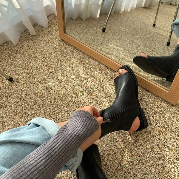 Open Toe Flat Sandal