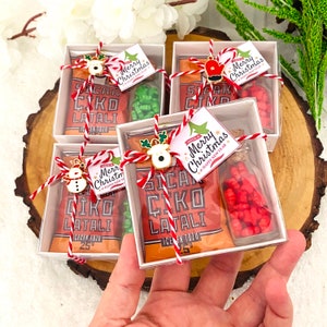 Hot chocolate bomb, Christmas hot chocolate, Christmas party favor, Christmas sweet party favor, Neighbor favors, Easy holiday gift