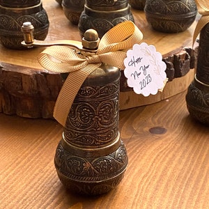10pc Pepper and Salt Mini Grinder, Coffee Grinder, Wedding Favors Hand Grinder, Party Favors, Bulk Gift for Guest Gifts, Custom Grinder Herb