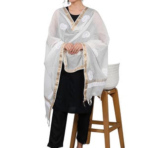 Firgun White Lucknowi Chikankari Dupatta in Soft Kota Cotton for Women, Dyeable fabric, 100% Hand Embroidered