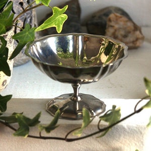 Offering bowl - vintage French 1970 - antiques - cabinet of curiosities - altar - witch - wicca - cauldron - chalice - ritual cup