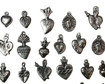 Authentiques milagros mexicains, ex voto, lot de 10 milagritos charms, coeurs, Sacré-Coeur, amulettes, autel de voyage, wicca, Mexique