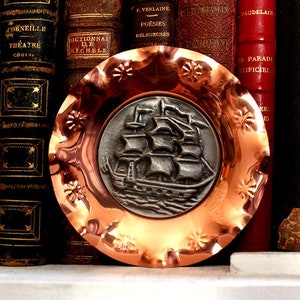 Small ritual plate in brass and tinplate - vintage French 1960 - antiques - cabinet of curiosities - witch altar - wicca - cauldron