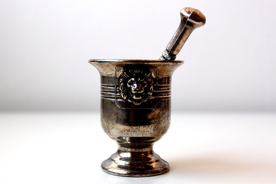 Mortier Pilon d'apothicaire Ancien Tête de Lion - Antiquité Vintage Français Années 1960 Autel Ritue