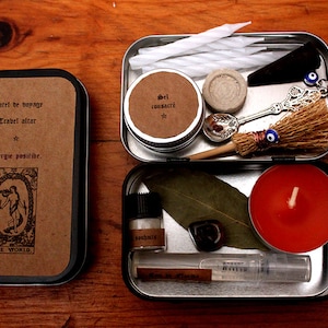 Positive Energy Travel Altar, 13 Items, Mini Witch Kit, Witch Box in Small Box, Voodoo Hoodoo Santeria Wicca Ritual for Beginners