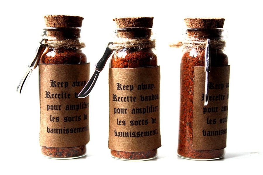 Keep Away, Recette Vaudou de Protection Pour Amplifier Les Rituels Bannissement - Poudre Magique Rit