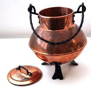 Großer Kessel 145 – Kupfer und Schmiedeeisen – Vintage Französisch 1960 – Antiquitäten – Kuriositätenkabinett – Altar – Hexe – Topf – Wicca