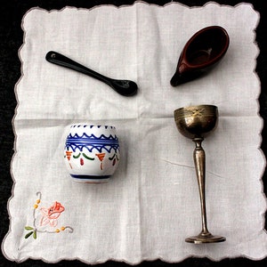 Vintage travel altar 1960s 5 mini items cauldron chalice ritual pot herb spoon incense altar tablecloth brass ceramic witch box