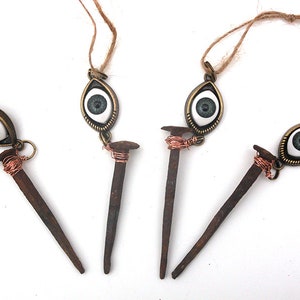 Front door amulet with 19th century coffin nail - protection against enemies and the evil eye - voodoo wicca witch