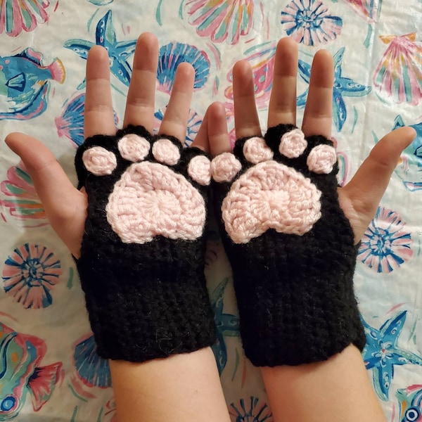 Crocheted cat paw fingerless gloves