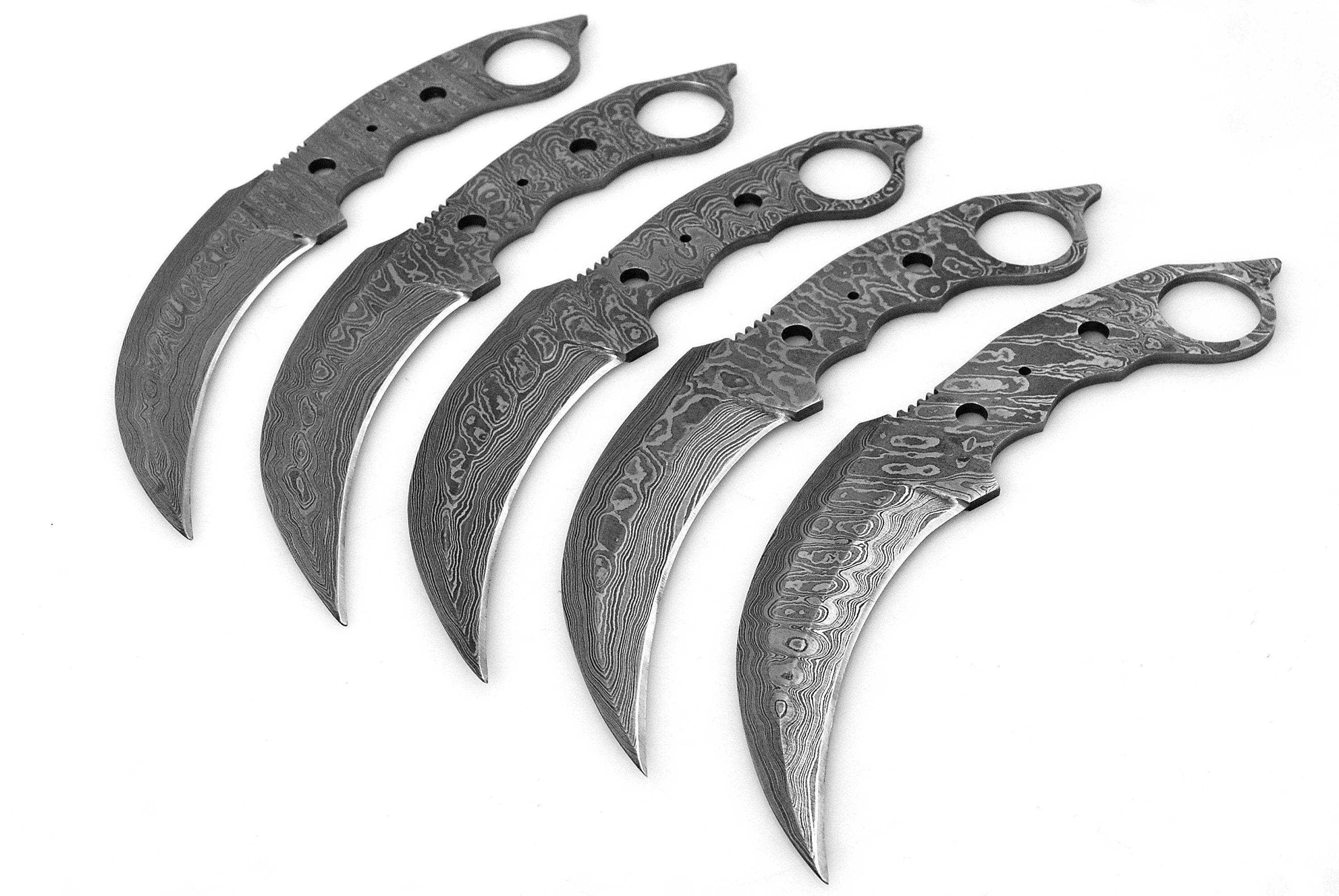 Damascus Steel Karambit Knife with a Rosewood Handle – RainwatersEdge
