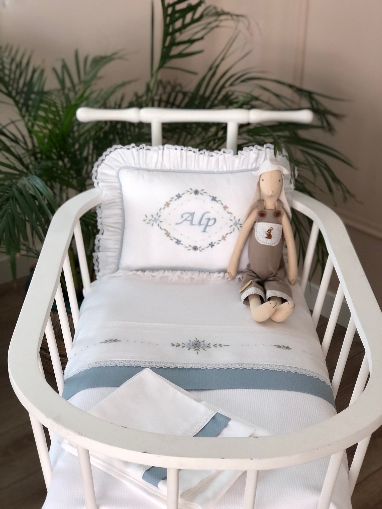 Lily Blue Personalized 4 Piece Baby Quilted Bedspread Set , Hand