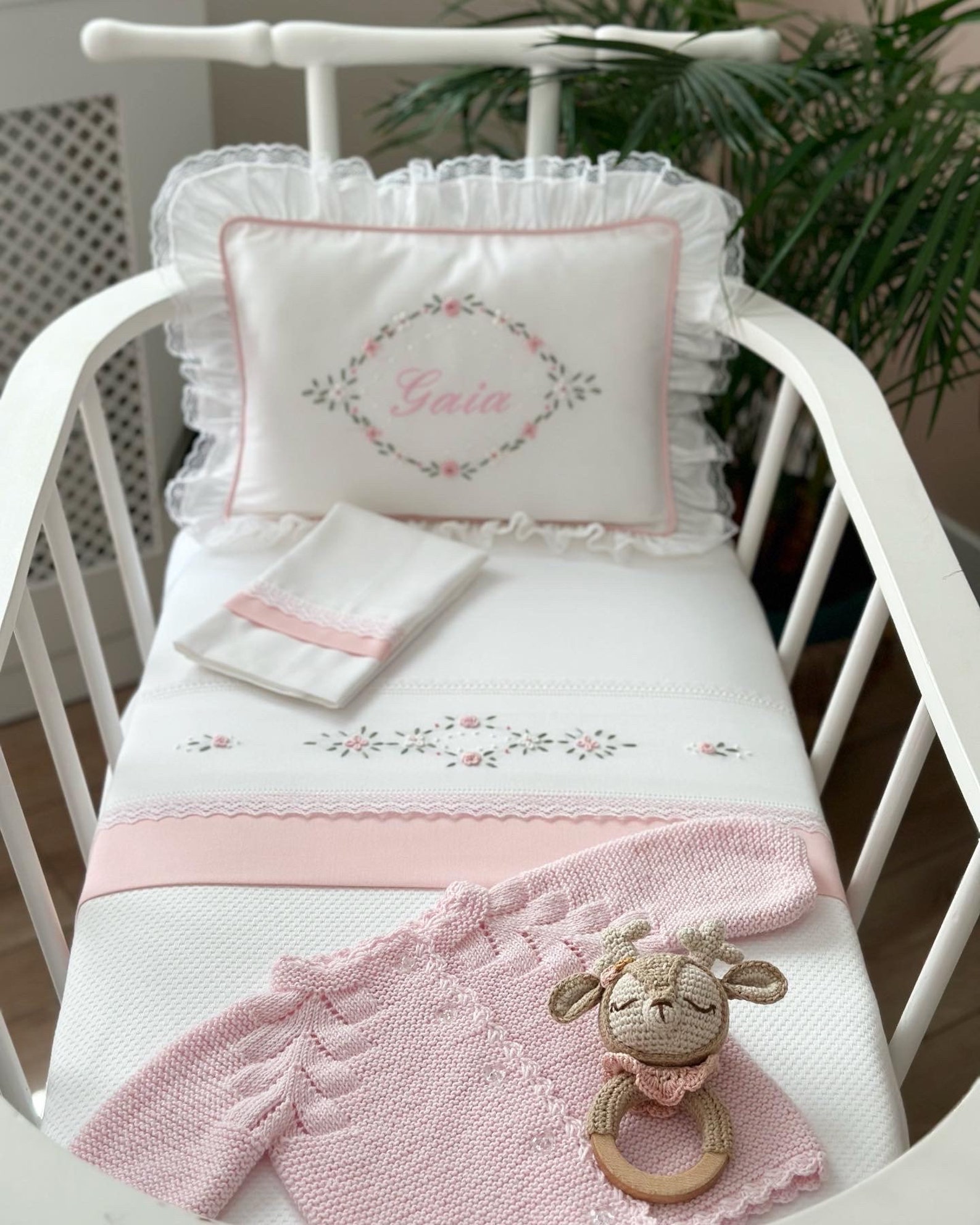 Lily Pink Personalized 4 Piece Baby Quilted Bedspread Set , Hand