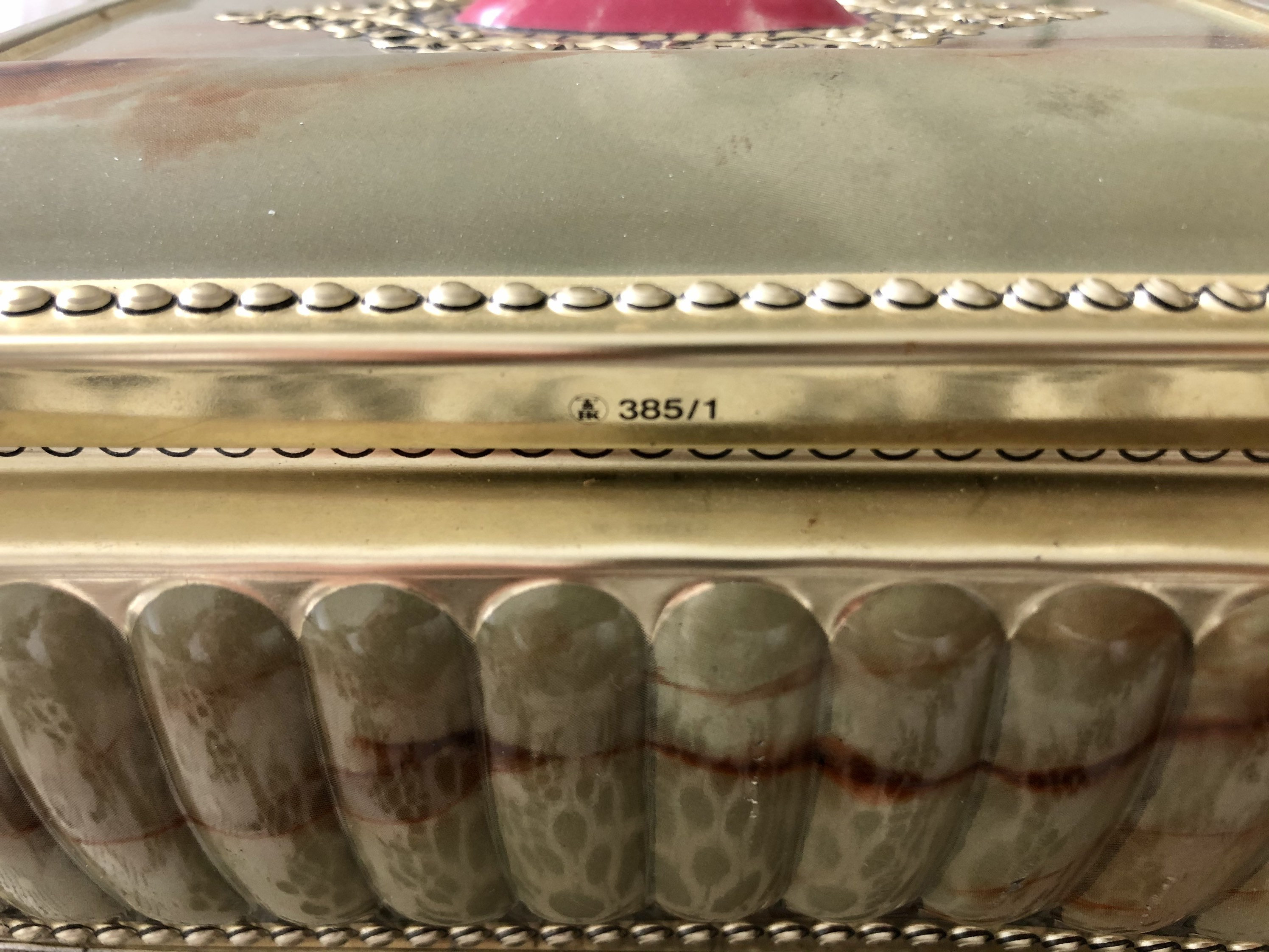Vintage Collectible Marbled Green HK 385/1 Tea Tin Jewelry
