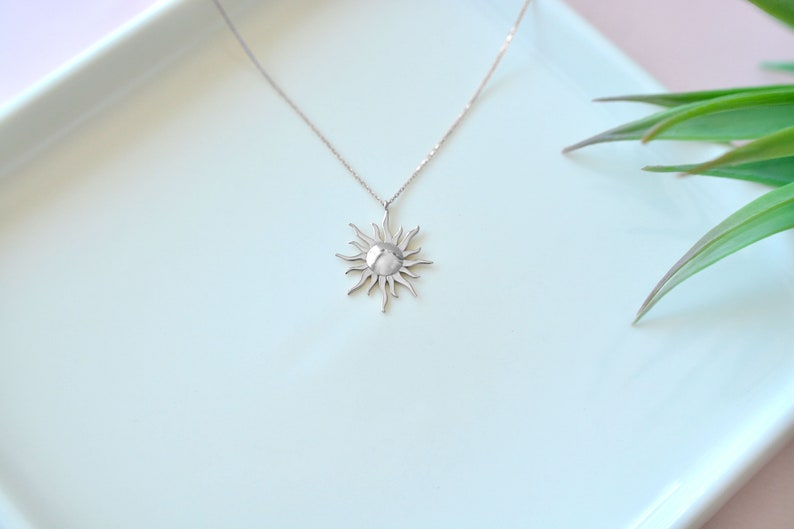 14K Gold Glowing Sun Necklace Sun Charm Pendant Solid Gold Etsy