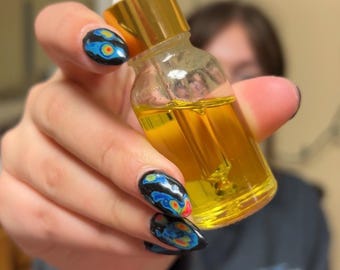 Aceite para cutículas totalmente natural: aceites esenciales de jojoba, vitamina E, árbol de té y lavanda.
