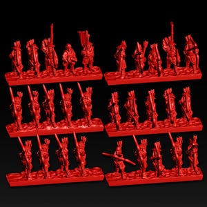 Puede incluir: Un conjunto de figuras en miniatura rojas, probablemente para juegos de mesa. Las figuras están dispuestas en filas y representan guerreros con arcos, lanzas y estandartes. Los detalles de las figuras son visibles, lo que sugiere un enfoque en el diseño de personajes.