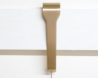 5 Pack of Brushed Brass Picture Rail Hanger & Hook Set Long Tailed