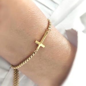 Gold Cross Bracelet, Dainty Cross Bracelet, Adjustable Bracelet, Sideways Cross Bracelet, Confirmation Gift, Religious Jewelry, Baptism Gift