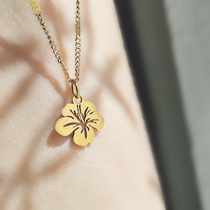 Hibiscus Flower Necklace, Hawaiian Jewelry, Beach Flower Necklace, Summer Jewelry, Gold Hibiscus Necklace, Beach Wedding Necklace, Hibiscus