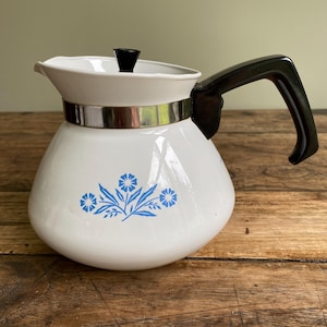 Corning Ware Coffee Tea Pot Kettle Blue Cornflower 6-Cup with Lid P-104 Vintage