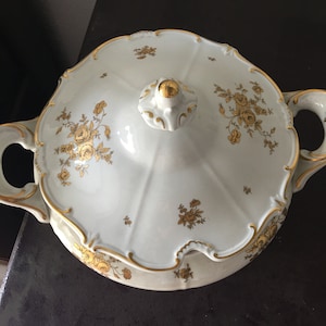Antique Wiemar Porcelain Porzellon Soup Tureen