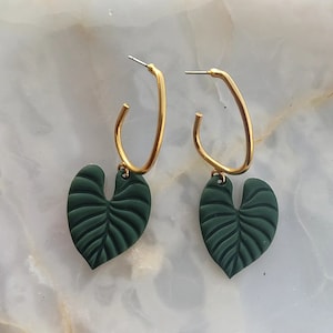 Boucles d’oreilles en argile polymère | | faits à la main | minimaliste Boho | | léger Élégant | Chic | Feuille