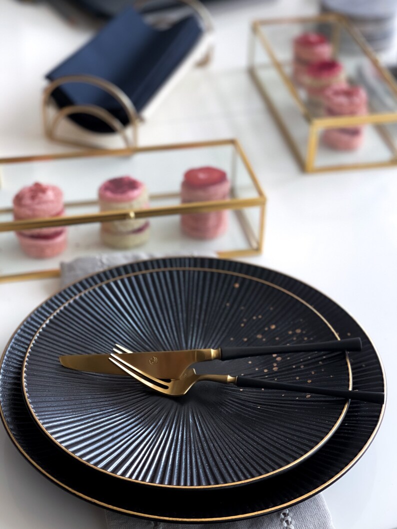 Black & Gold Dinner Plates Dinner Plates Black Plates Black Etsy