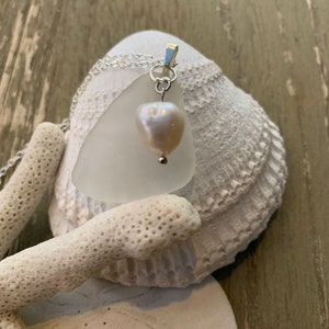 White Sea Glass & Pearl Pendant