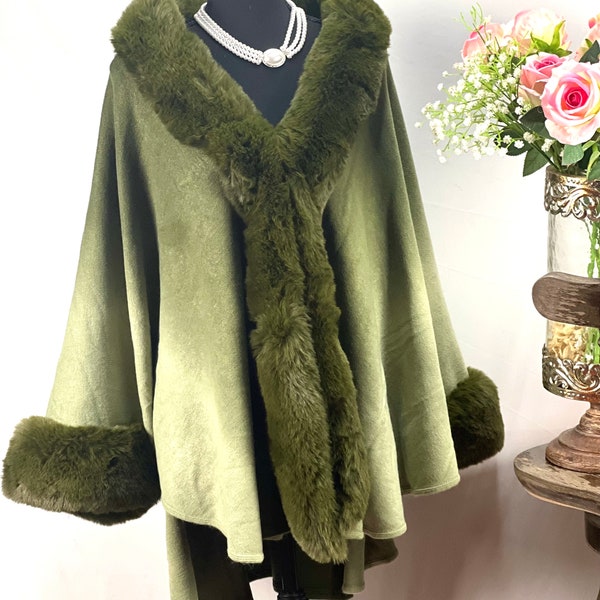 Luxurious Olive Green Gradiant Ombre Color Winter Wool Acrylic Poncho Batwing Scarf Shawl Faux Fur Wedding Bridal Coat Evening party Soft
