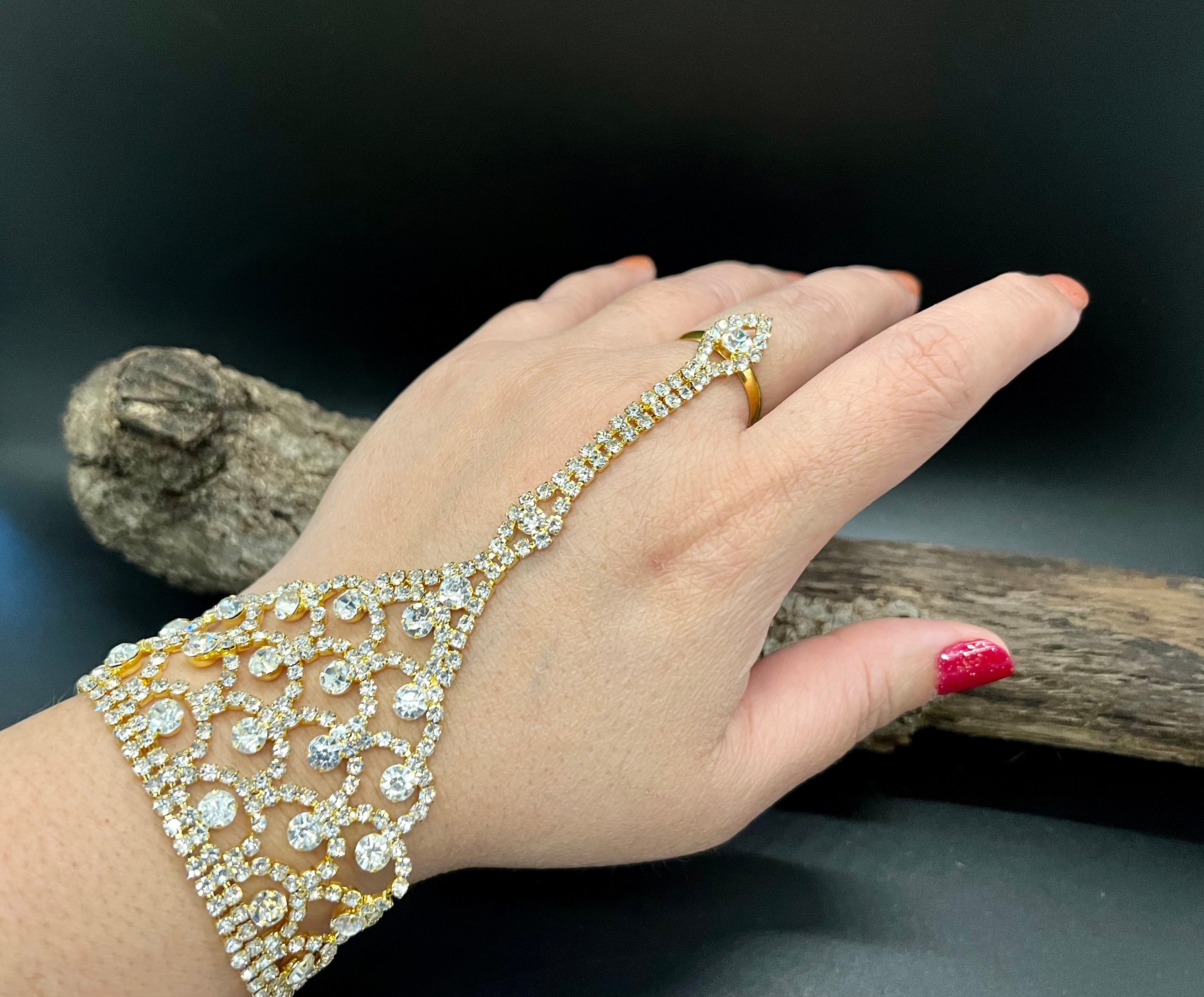 Chicque Boho Hand Chain Crystal Finger Ring Hand Bracelet Rhinestone  Wedding Hand Jewelry for Women and Girls (Gold)