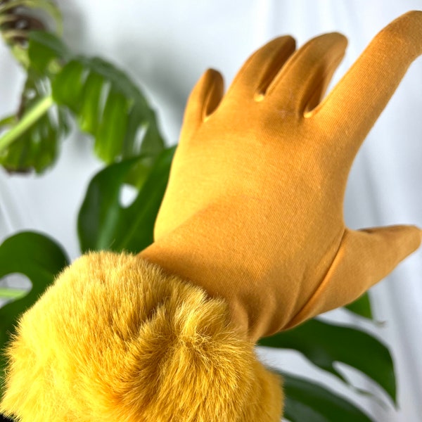 Fur Yellow Gloves Faux Fur Cuff Finger Gloves With Touch Screen Function Freely Using Iphone Ipad Hand Wear Warm Gloves