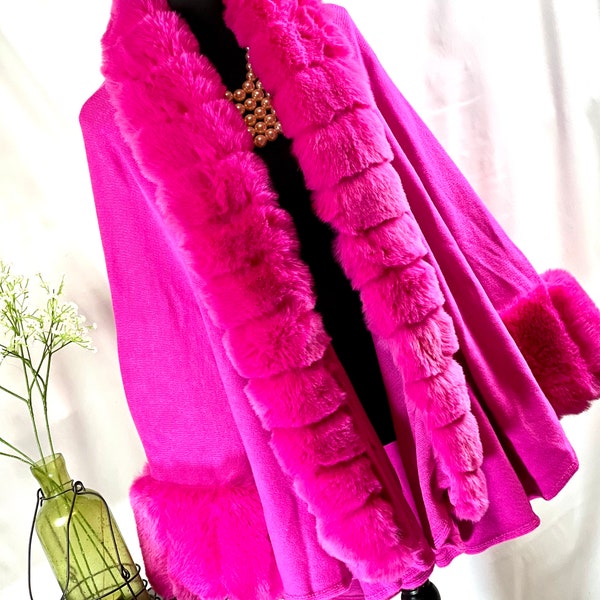 Chic Fuchsia Pink Faux Fur Ruana Cape Luxurious Batwing Wedding Bridal Coat Evening Party Open Front Ruana