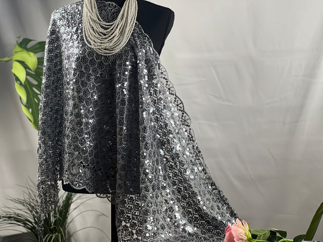 Central Chic Women's Sparkly Sequin Scarf