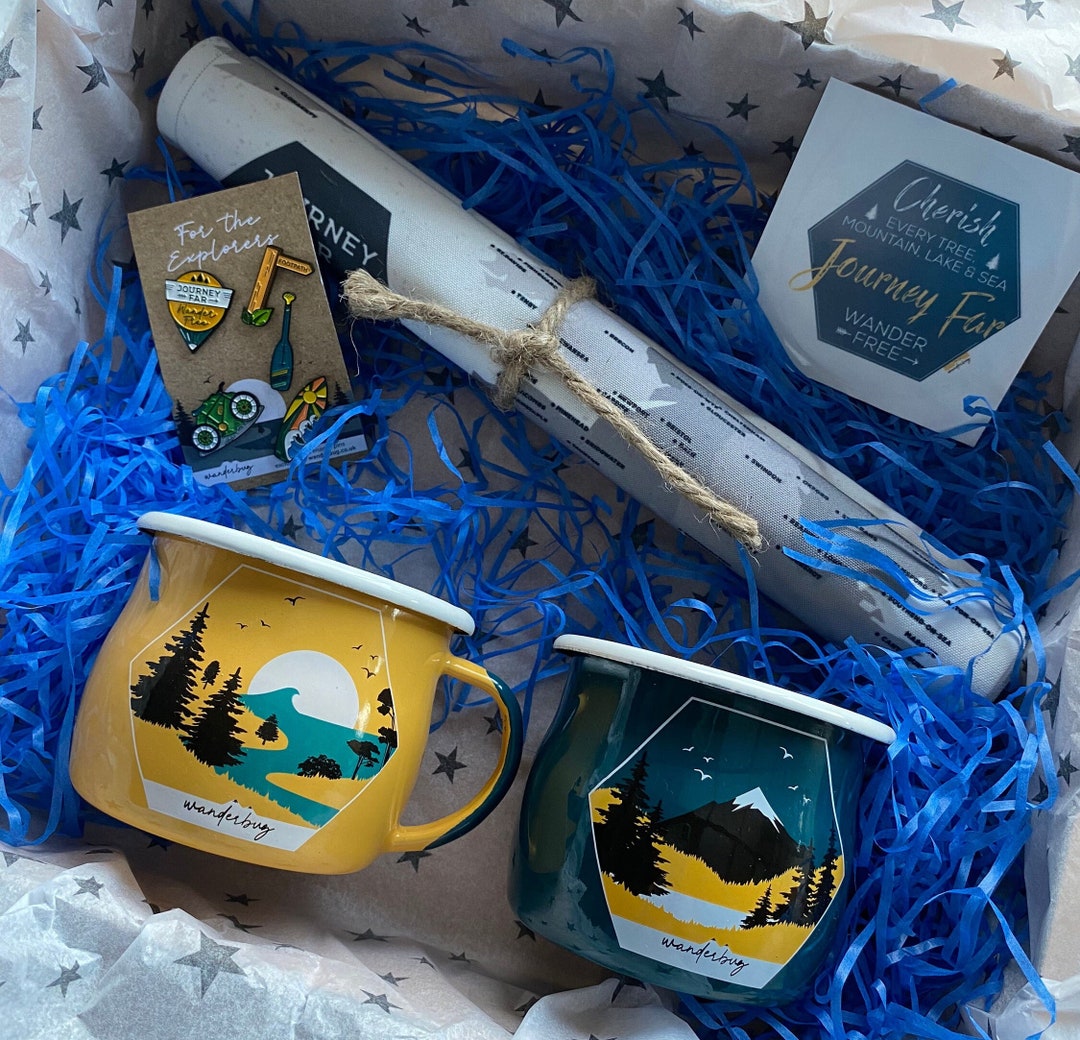 Adventure Travel Gift Box Set Inc 2 X Enamel Mugs, UK Map & 5 Enamel