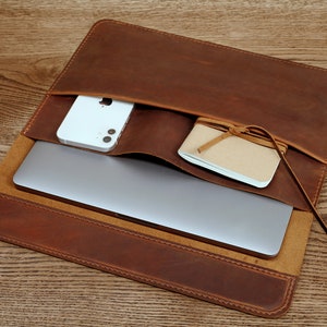 MacBook Pro/Air 13' 14' 16' leren laptophoes, gepersonaliseerde leren laptophoes, beschermhoes, cadeaus met monogram voor hem