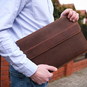 Custodia in pelle per laptop, custodia in pelle monogrammata per Macbook, custodia personalizzata per laptop, regalo di anniversario in pelle per il marito