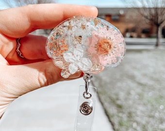 Brain outlined Badge Reel | Anatomical