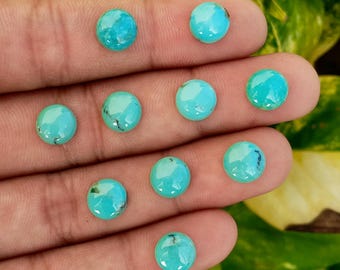 Cabochon di turchese Kingman da 8 mm: lotto di pietre preziose dell'Arizona con retro piatto e rotondo per forniture artigianali
