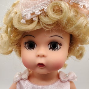 Madame Alexander 8&quot; The Perfect Bouquet (36285)