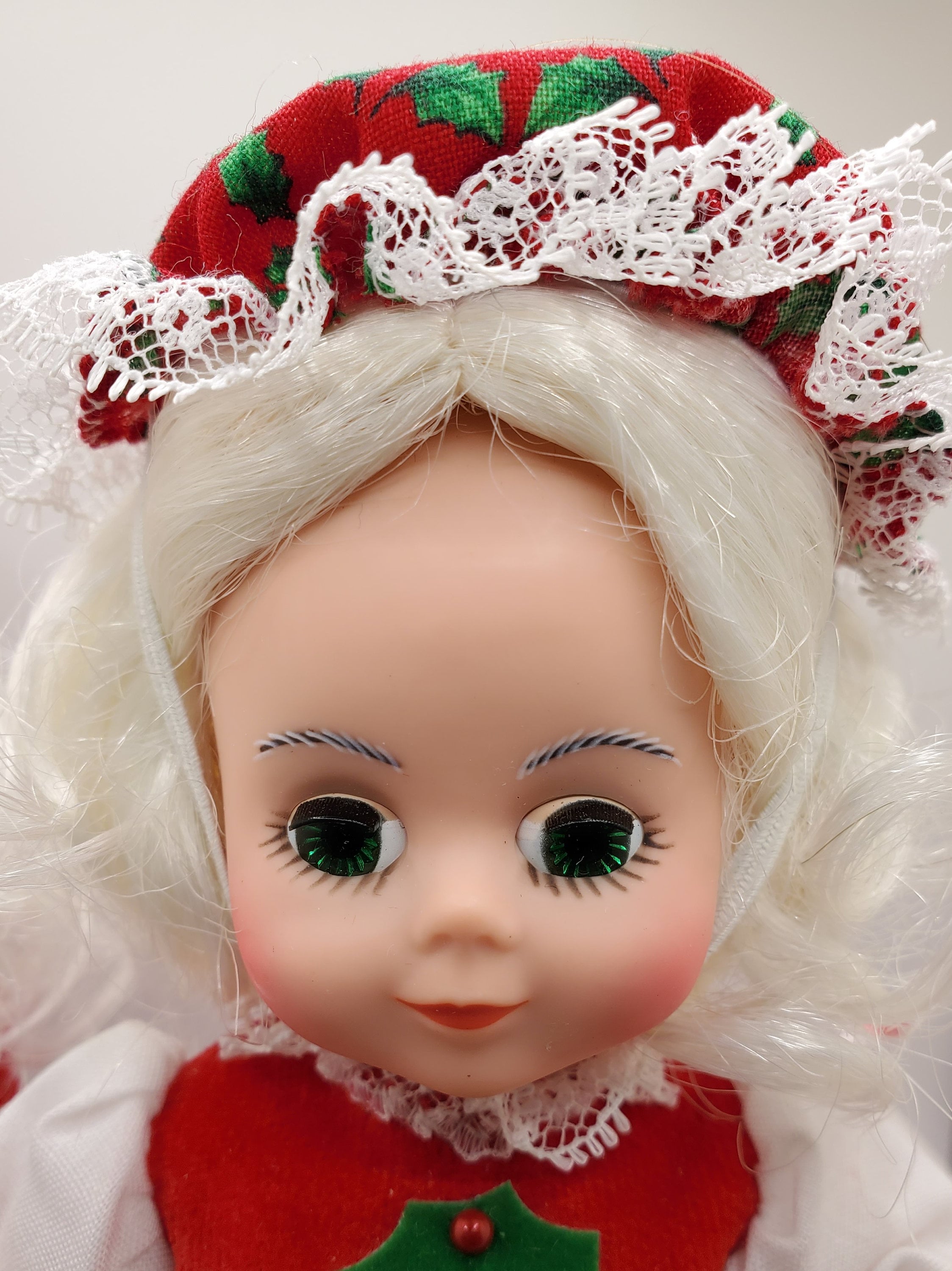 人形 Madame Alexander Country Christmas Doll Madam Alexander Eloise Christmastime Doll 18