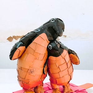 Escultura de arte exclusiva em papelão | Peça Decorativa Sustentável Exclusiva