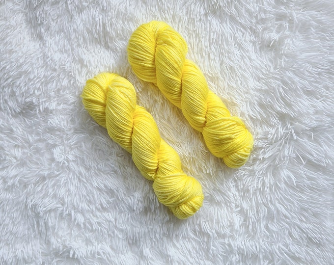 Bright Yellow - Worsted Weight - 100% Superwash Merino Wool Yarn