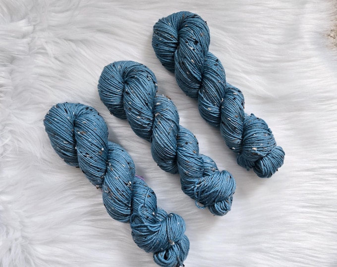 Surf - DK Tweed Base - Superwash Merino/Donegal Nep Hand Dyed Yarn