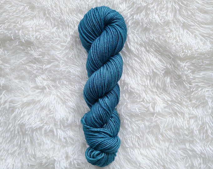 Surf - Classic Bulky Yarn - 100% Superwash Merino Wool Yarn