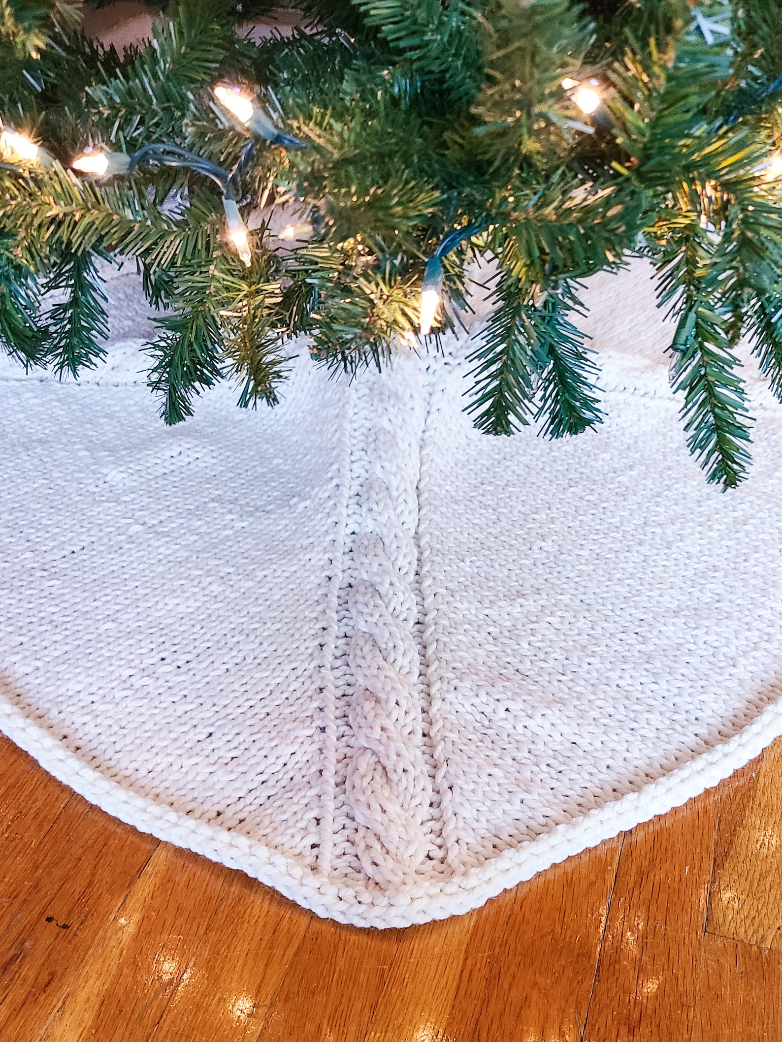 Knitting Pattern Cable Knit Tree Skirt Knitting Pattern Etsy