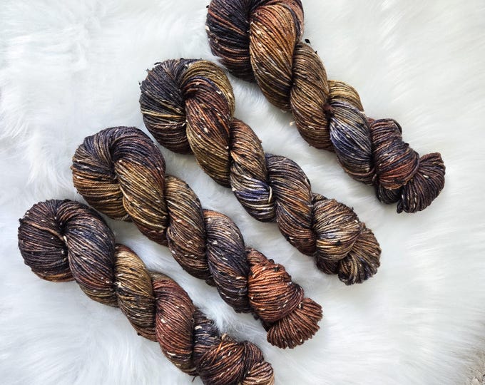 Salem - DK Tweed Base - Superwash Merino/Donegal Nep Hand Dyed Yarn